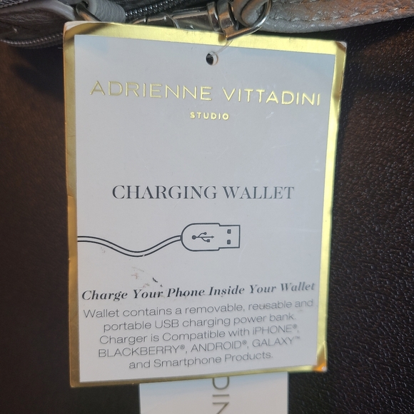 Adrienne Vittadini Studio Phone Charging RFID Wallet Crossbody Grey w/Cord Z NWT - Picture 11 of 11